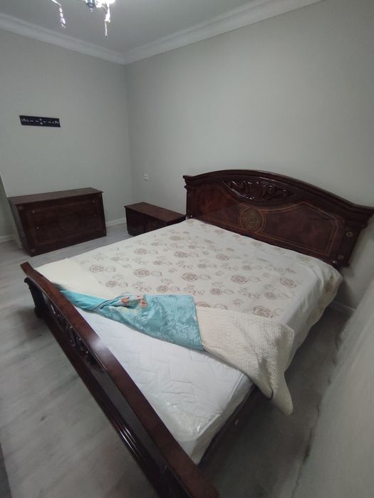 Продам Спальный Гарнитур