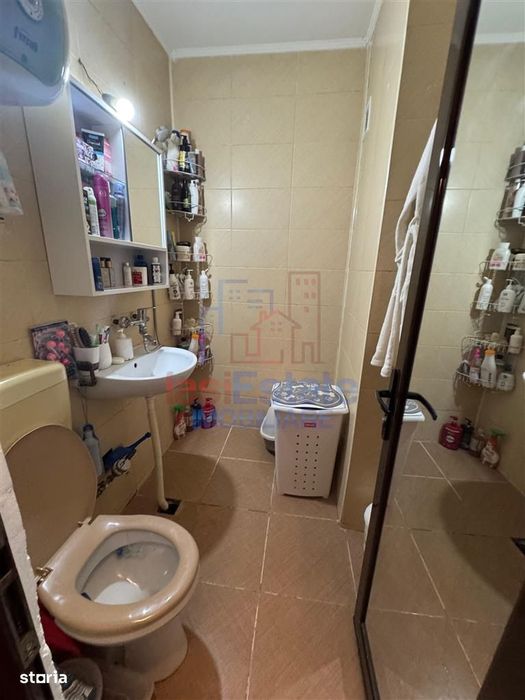 Garsoniera de vanzare zona Alexandru cel Bun