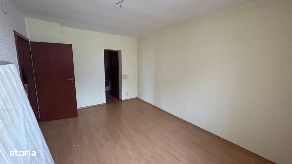 Apartament 3 camere S4 str Savinesti