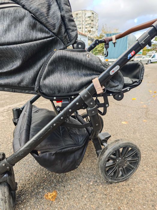 Количка за близнаци