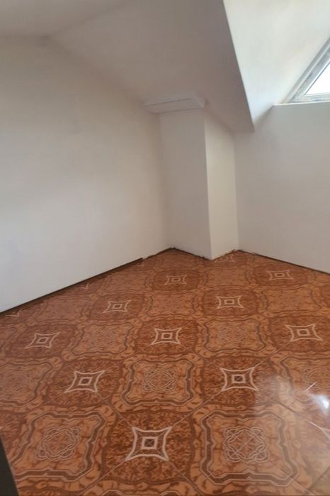 Дава се под наем Ателие в Монтана, Изгрев - 15 кв.м за 14280 € - Снимка #1