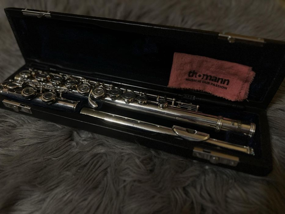 Vand Flaut in stare f buna ca nou