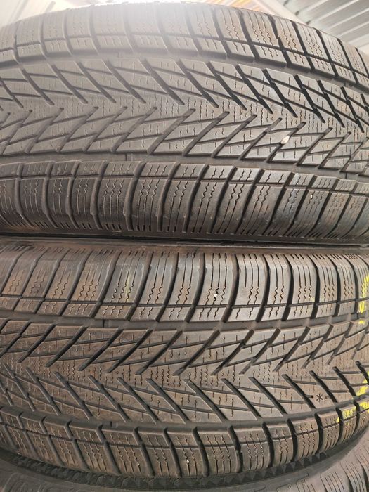2бр.зимни гуми 215/65/17 Goodyear