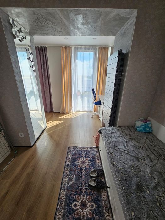 Евро 3 комн, 6/9, жк 8 квартал.