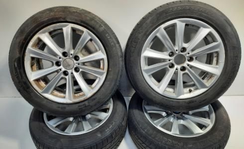 Vand roti bmw r17 cu anvelope de iarna. Pret negociabil