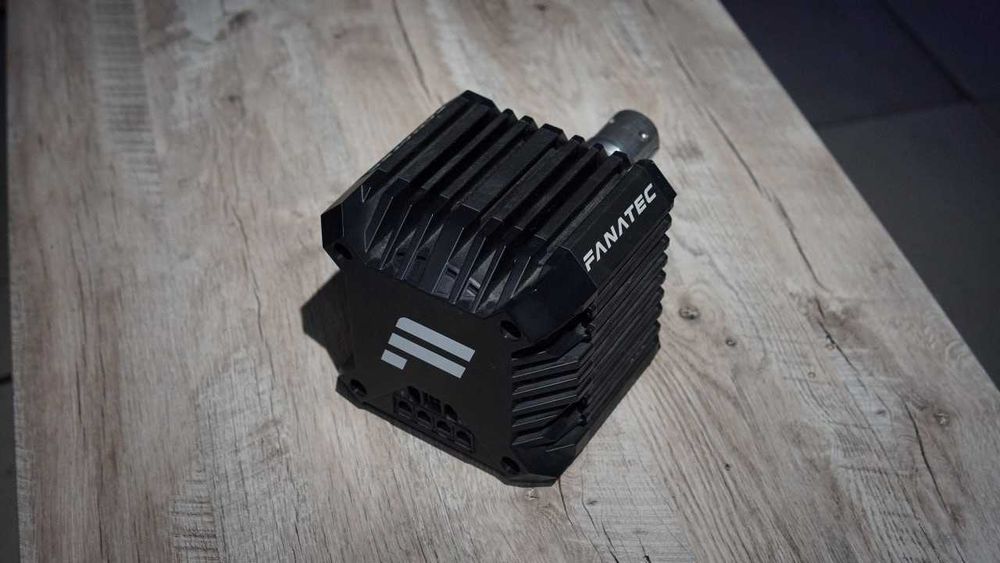 Рулевая база для симрейсинга Fanatec CSL DD 8Nm