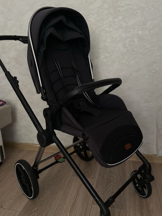 Коляска New Lux в отличном состоянии
