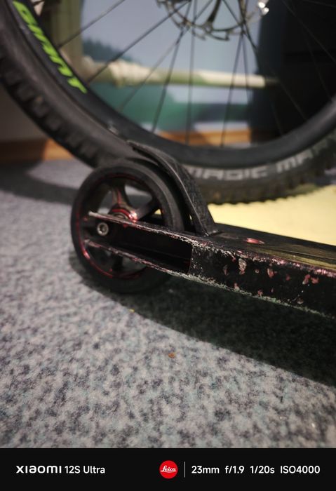 Продам самокат трюковой