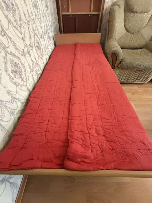 Продам односпальное кровать
