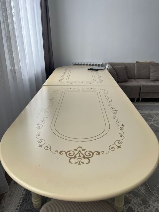 Продаю стол, для гостей, гостевой