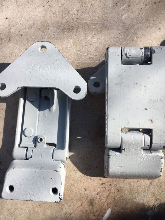 Панти за врати Iveco всички модели след 2000г