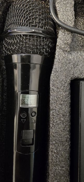 Sistem 2x microfoane fara fir UHF wireless
