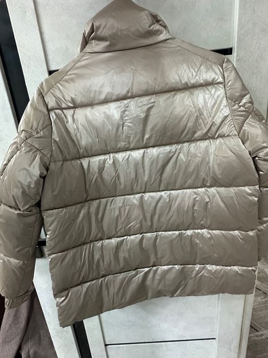 Продается женская куртка MANGO