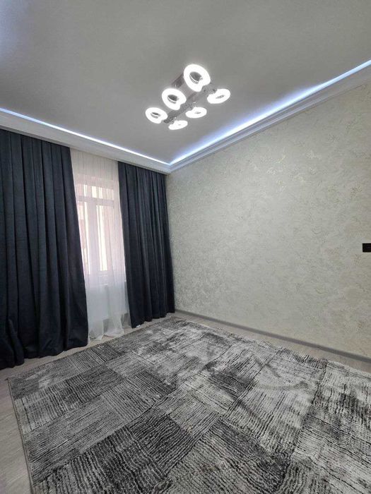 3х комнатная квартира на 4 этаже 85кв/м, в Самарканде