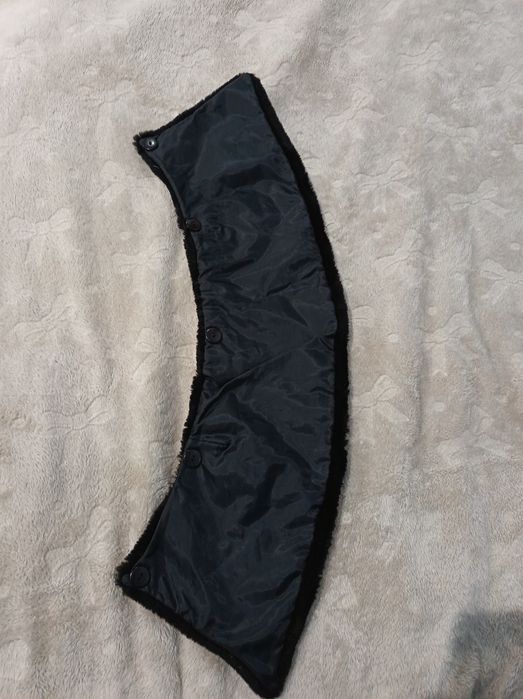 Guler de  blana, negru