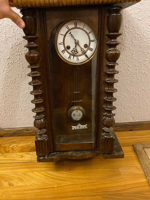 Старинные Часы с Боем Густав Беккер