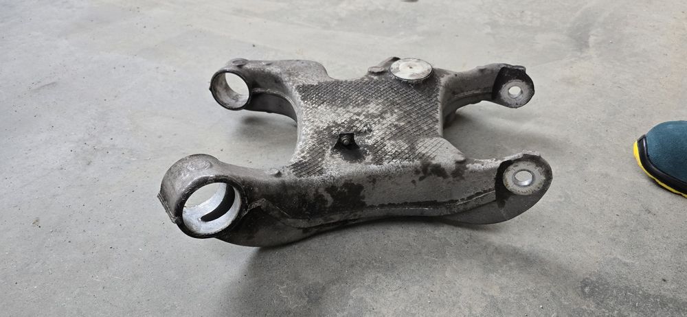 Bascula stanga spate BMW E61