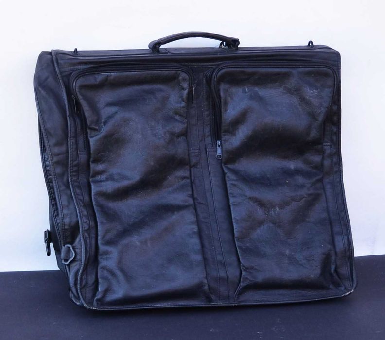 Geanta pentru costum din piele veritabila