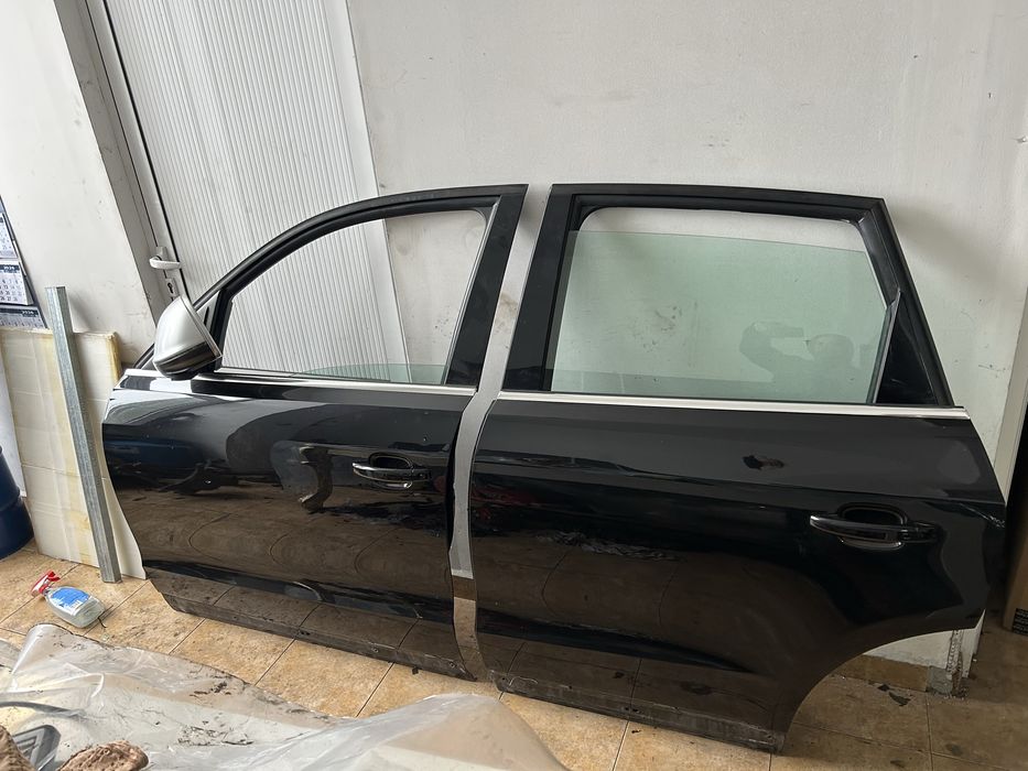 Предна лява врата и задна лява врата Audi SQ5 Q5