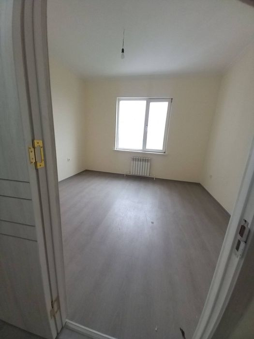 Motrid 4 etaj 2 xonali sotiladi