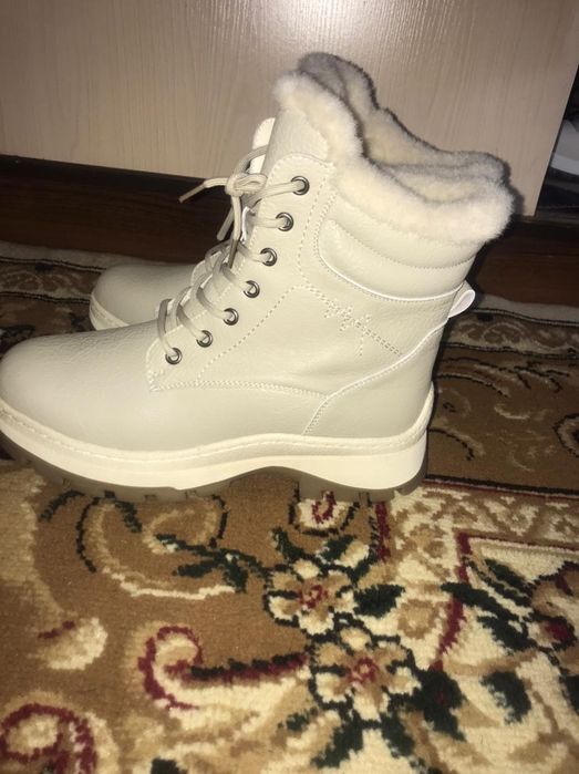 Продам сапоги, новые