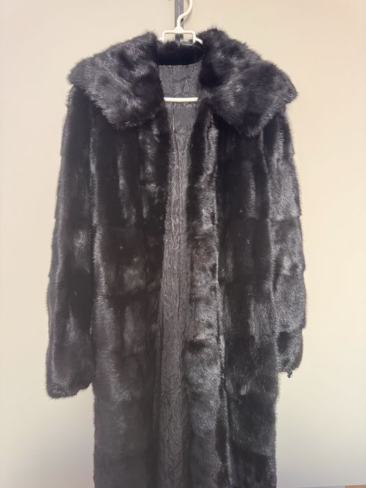 Продам норковую шубу