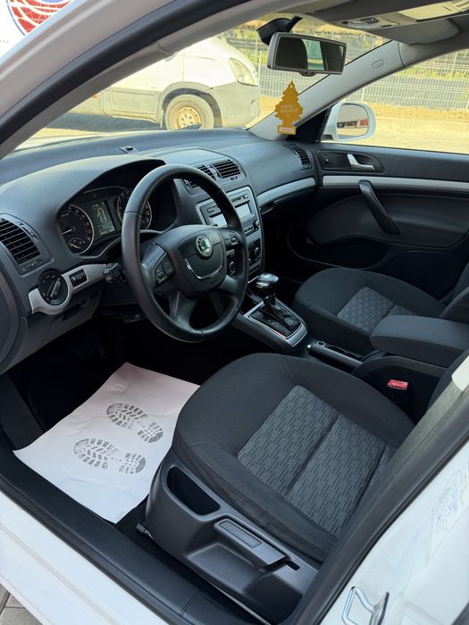 Skoda Octavia 1.6tdi DSG impecabil