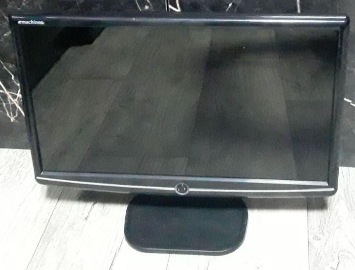 Монитор 19 широкоформатный