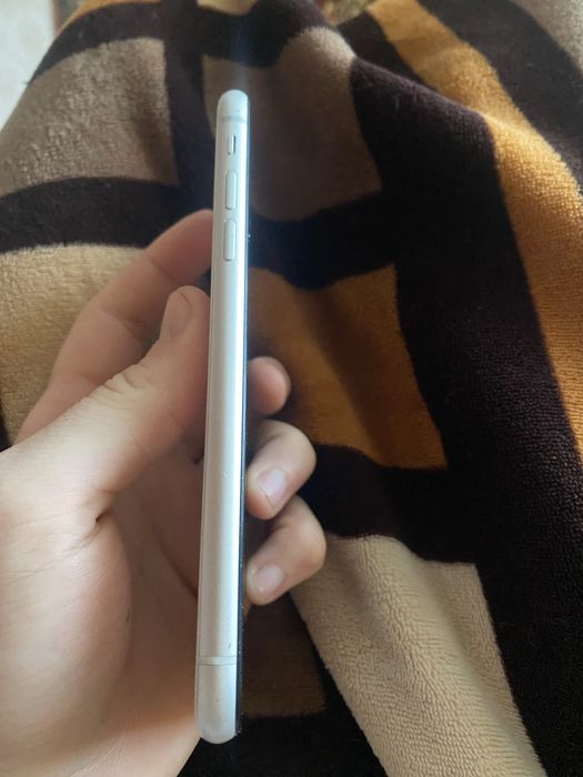 Продам айфон хр без комплекта