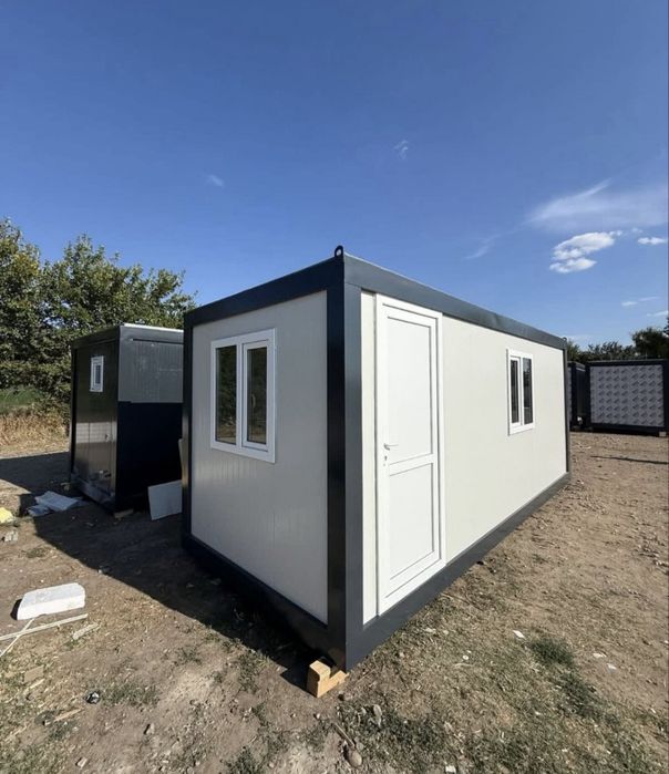 Vand containere modulare la super preț-calitate