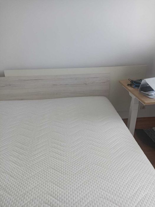 Спалня с двулицев матрак 180 на 200  (произведен в Австрия), от Айко