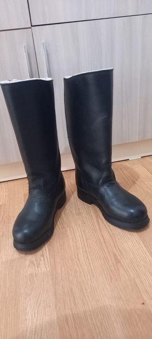 Унты, сапоги, етік срочно продам
