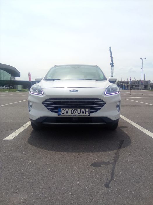 FORD Kuga 2022 — imagine 5