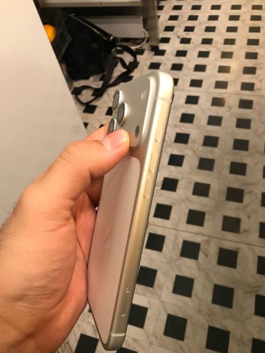 Срочно! iPhone 17 Pro Max новый, на гарантии!