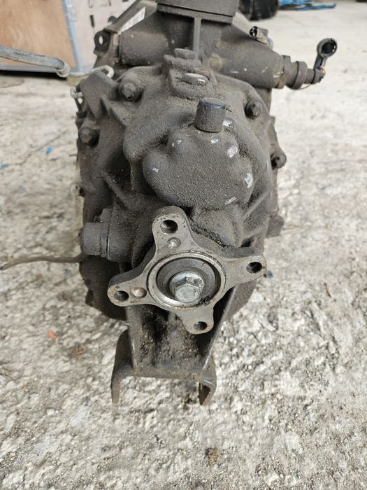 Cutie viteze vw LT  2.5 tdi