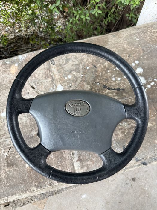 Тайота Ланд Крузер 100