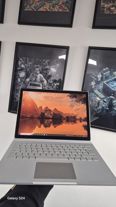 Laptop Surface book 3 , i5 gen 10, 8gb,256gb