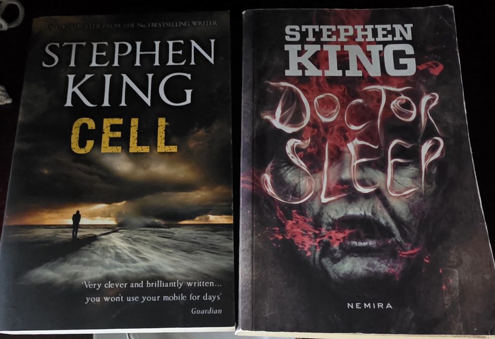 Vând cărți Stephen King