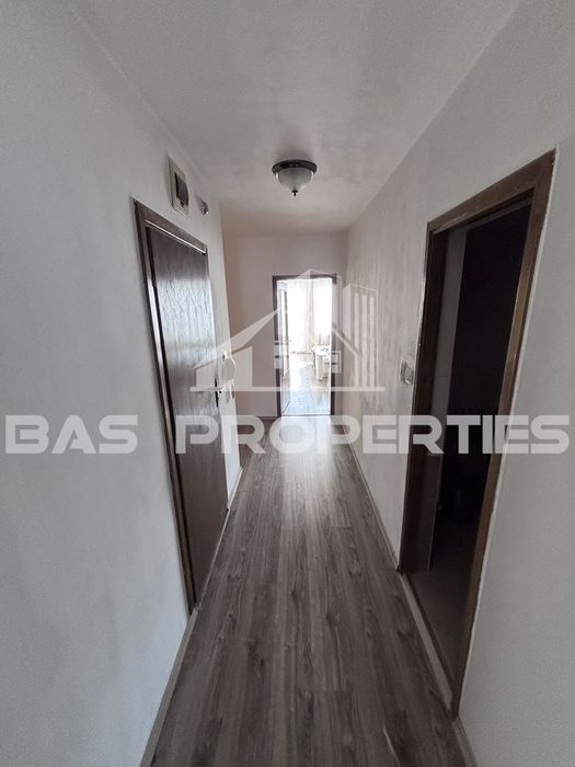 Дава се под наем Тристаен апартамент в София, Мусагеница - 80 кв.м за 750 € - Снимка #5