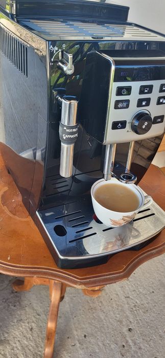 Expresor Aparat de cafea Delonghi magnifica S
