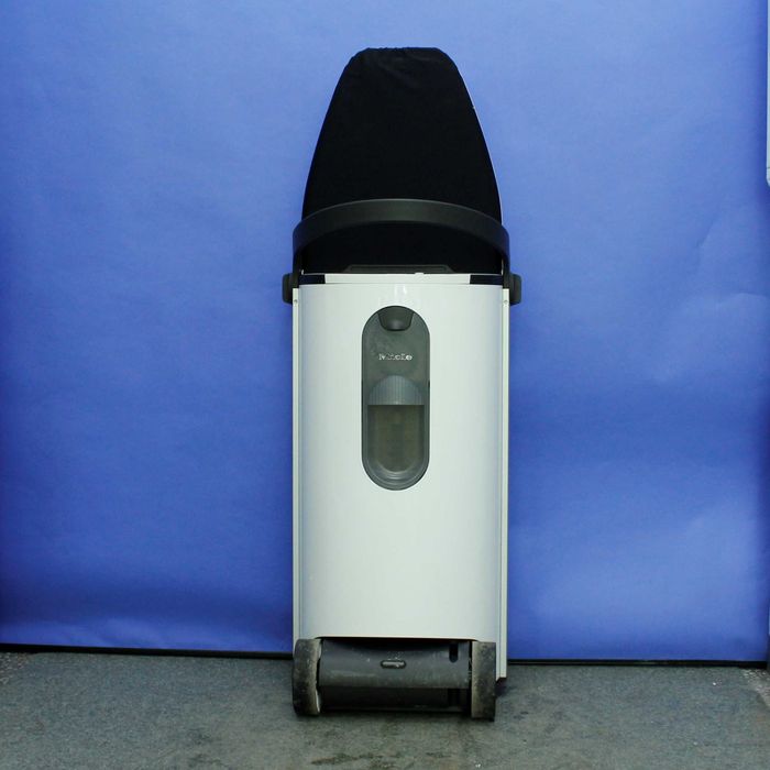 Statie de calcat Miele B 2312 Fashion Master, 4 bari, 100 g/min, 22 nivele de temperatura, Sistem Premium: alb/antracit