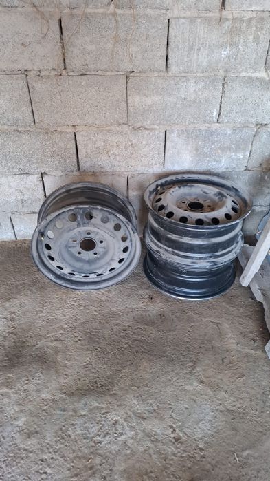 Продам по 7000т 15р