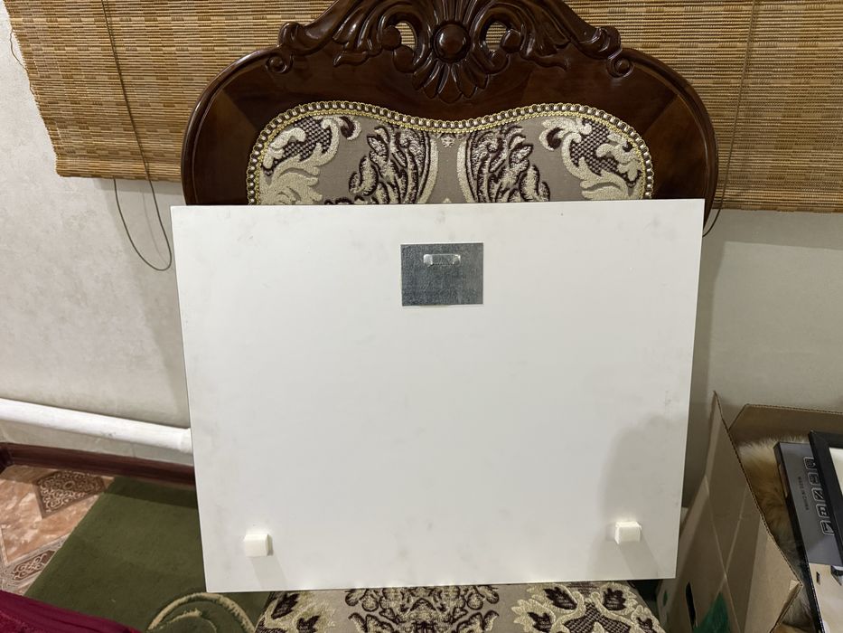 Продам картинка ,,лев,,стекло