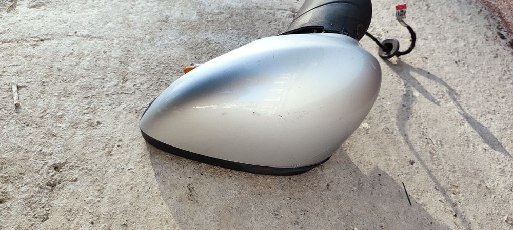 Oglinda stanga fiesta