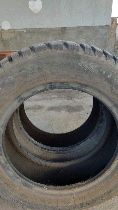 Шины зимние, липучка