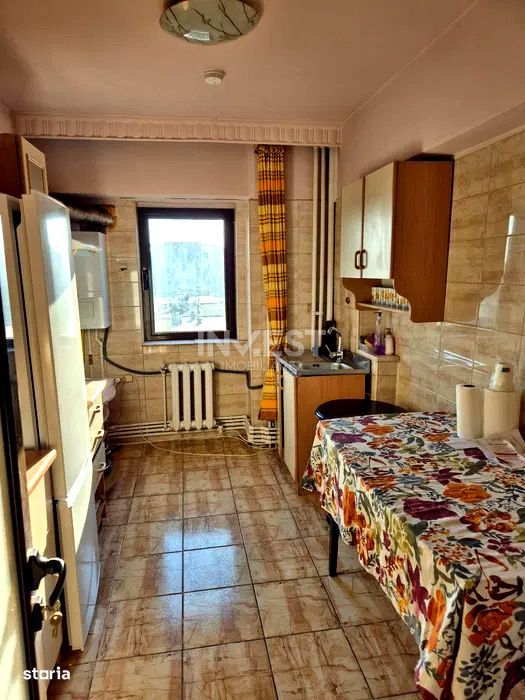 Apartament 3 camere, decomandat, zona Pacurari - Posta, Iasi