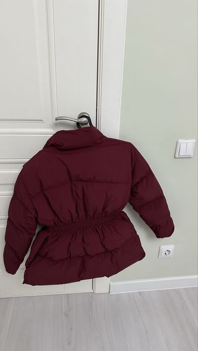 Женская красивая куртка