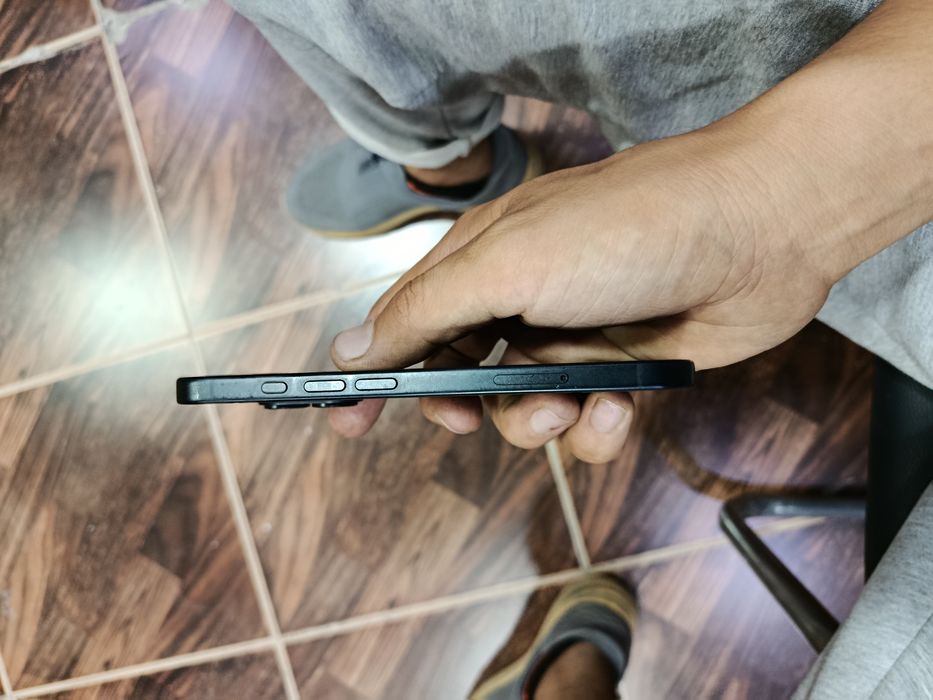 Iphone 16 sotiladi ideal