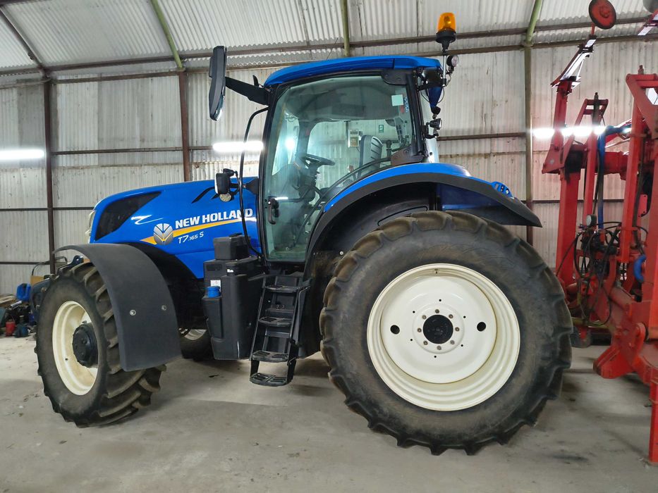 Vand tractor New Holland T7.165 S