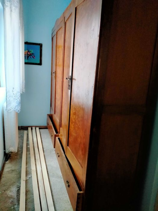 Vând mobilă antică